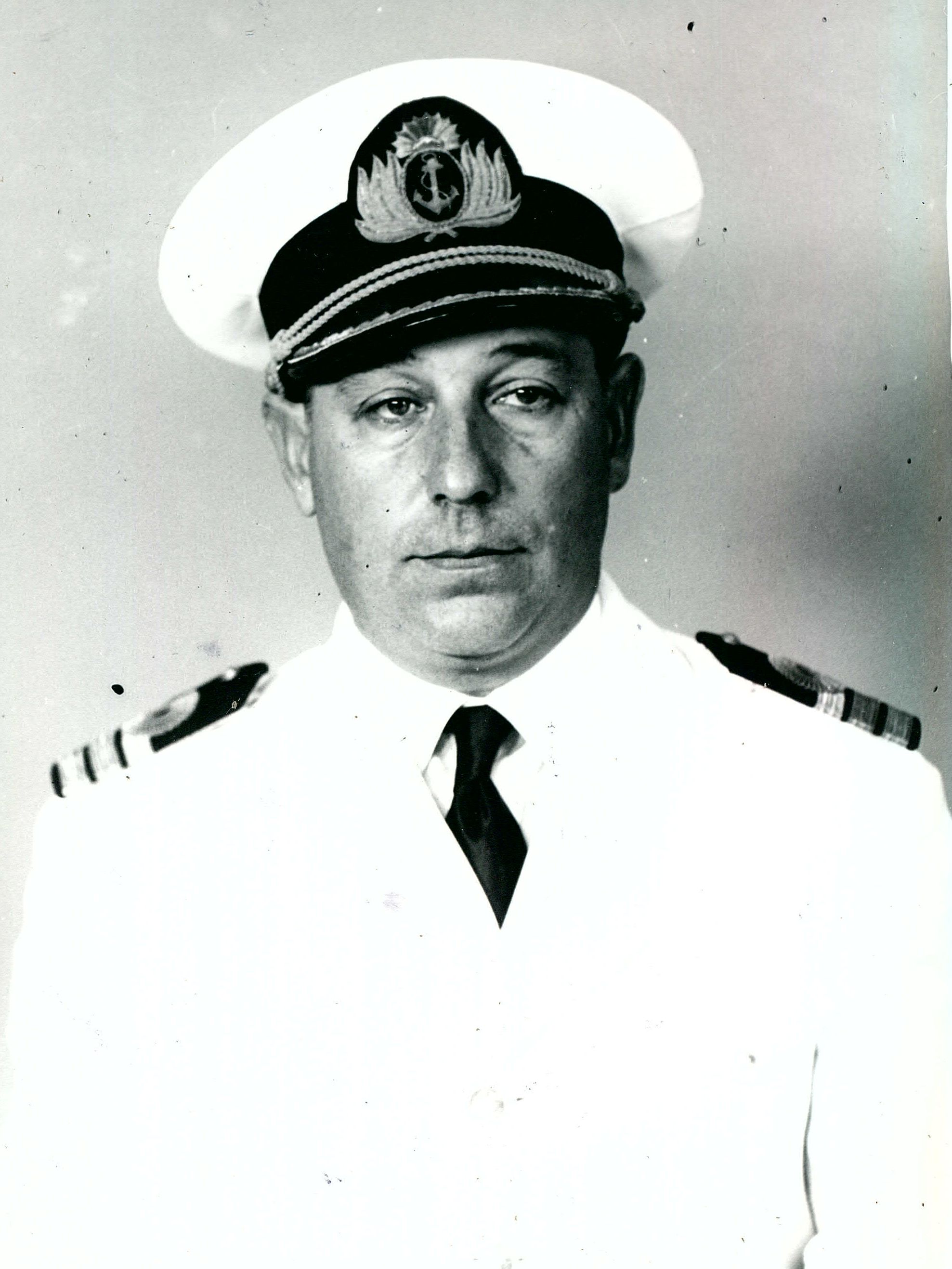 Capitán de Navío Lorenzo Muruzaval 