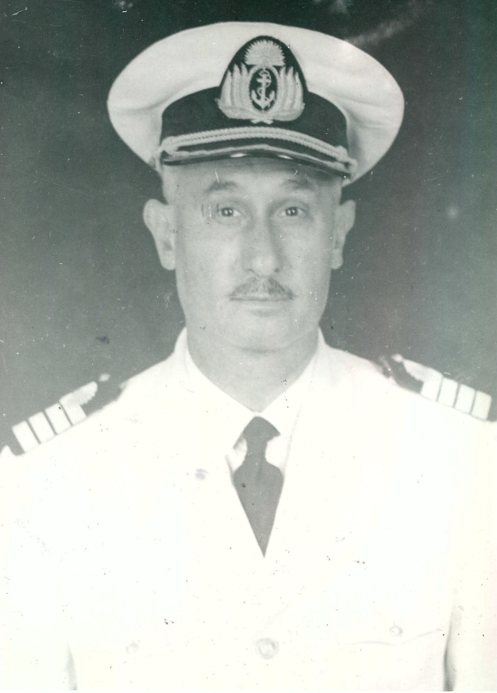 Capitán de Navío Juan Alberto González