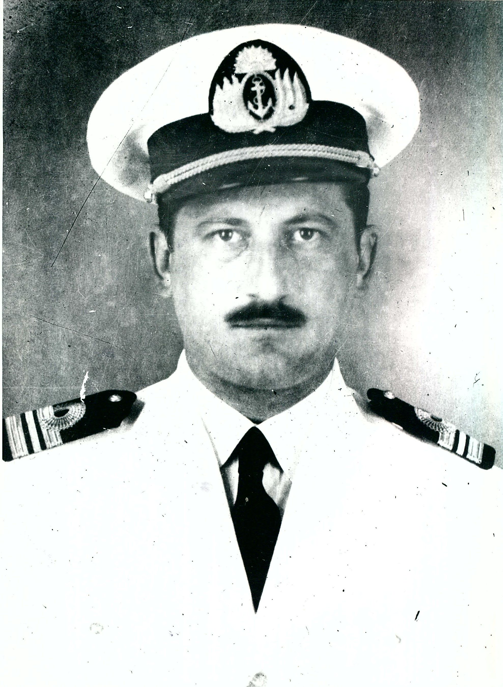 Capitán de Fragata Jorge A. de Tomazo