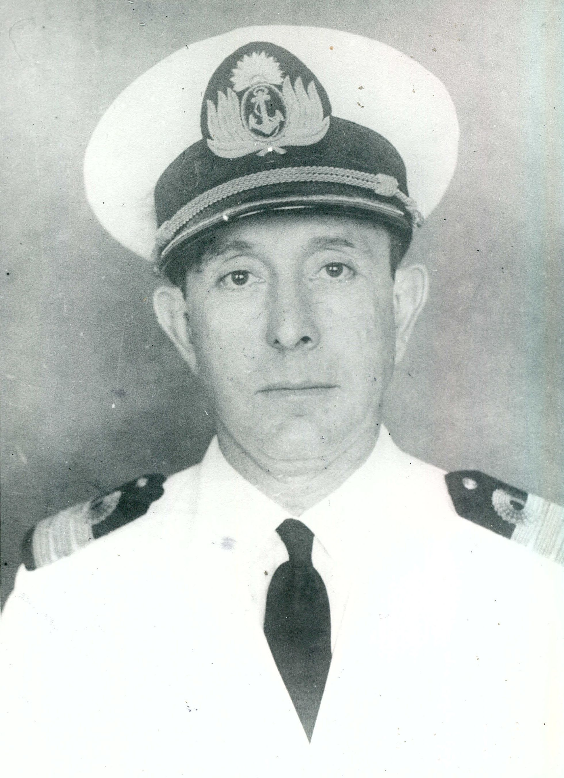 Capitán de Navío (T) Enrique R. A. Carranza