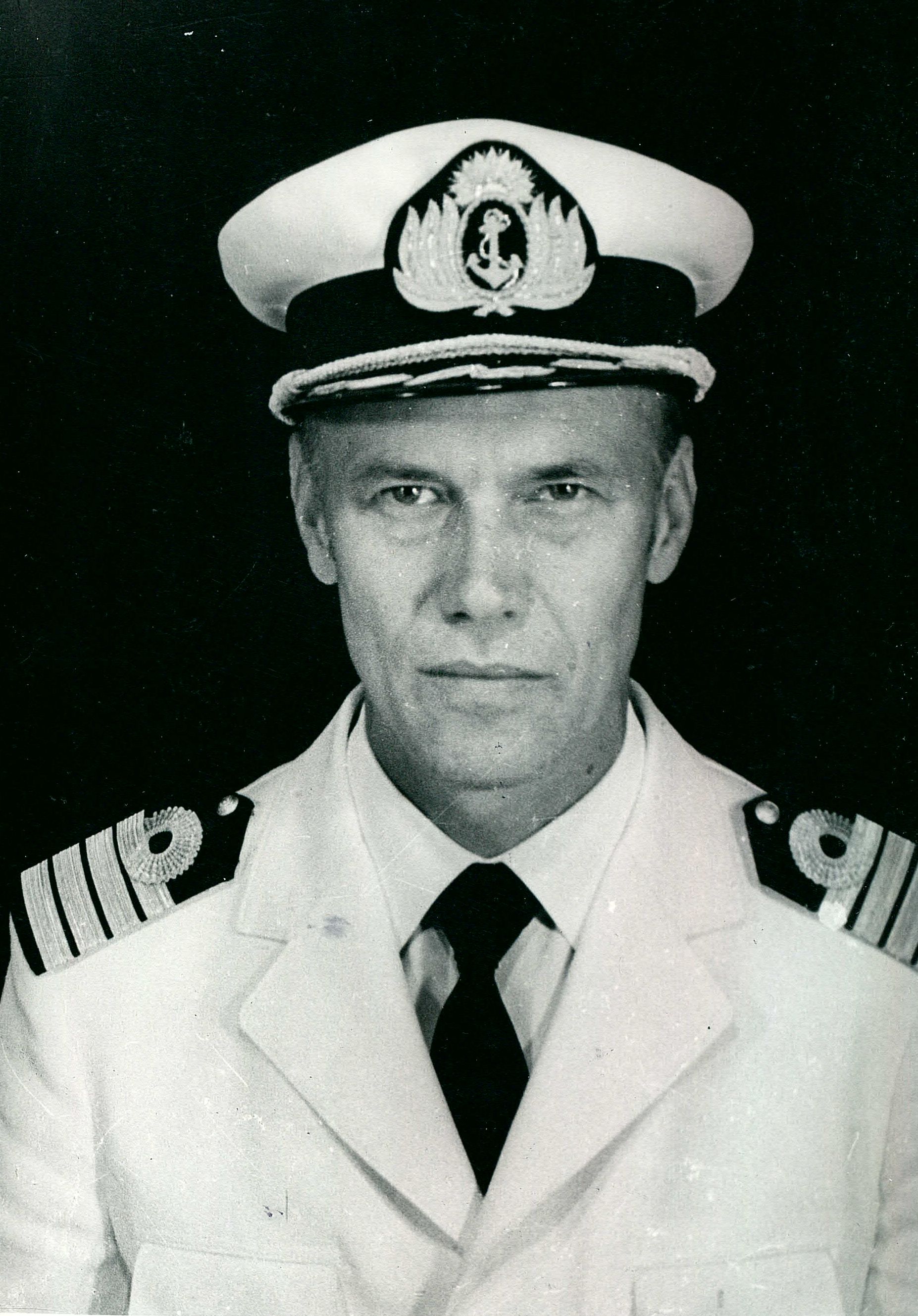 Capitán de Navío Juan M. R. Zabalet