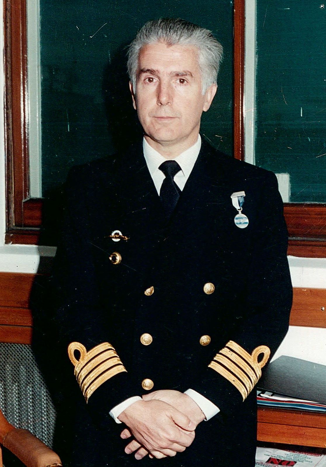 Capitán de Navío Gustavo Efrain Lepron
